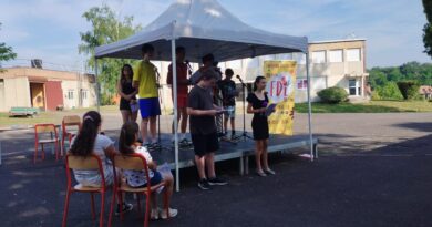 Les collégiens du collège Champ de la Porte de Cercy-la-Tour au micro de FDL pour une journée radio inoubliable